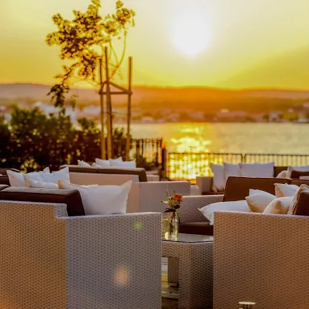 Sunset-13 By Interhome